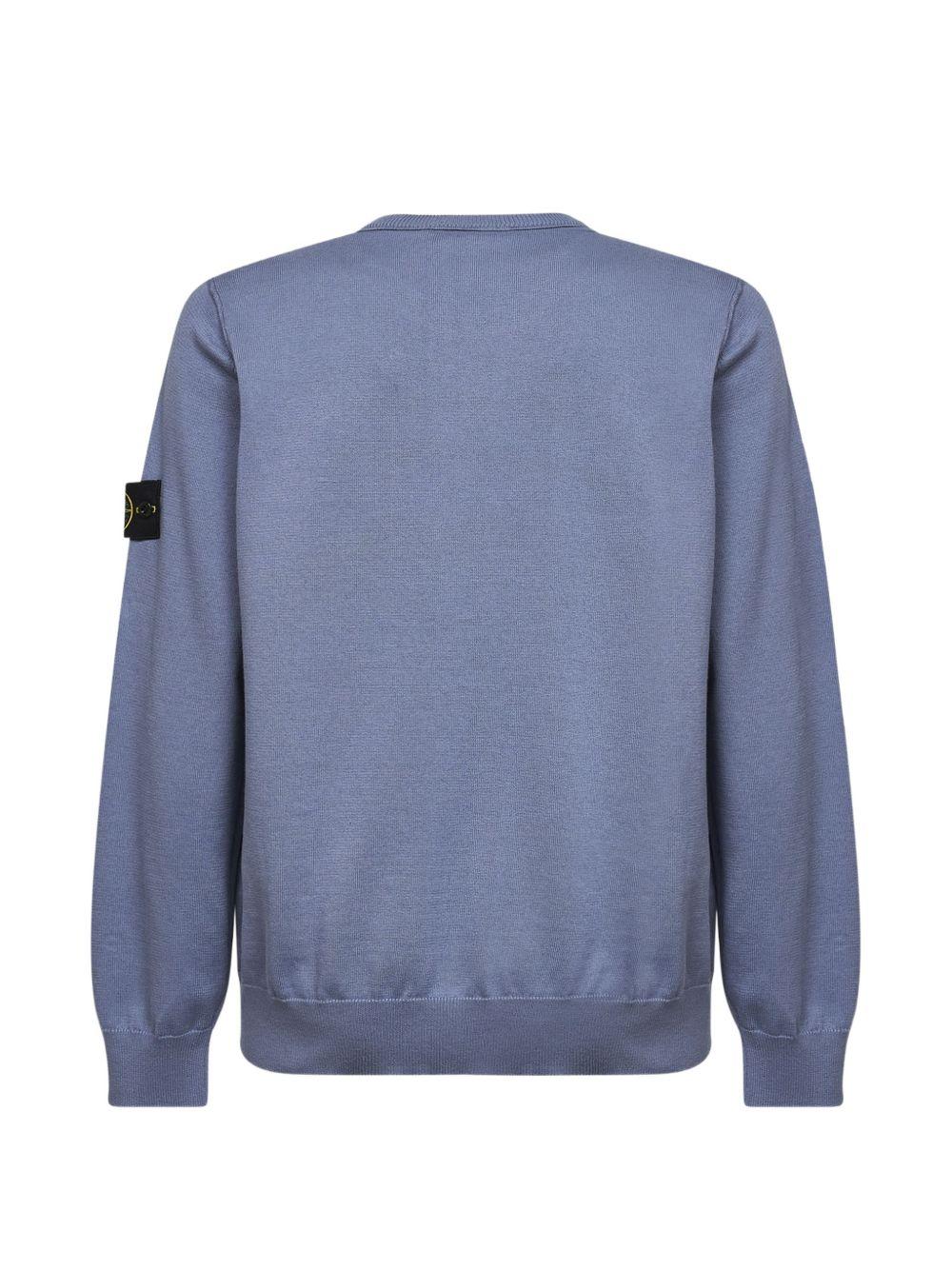 STONE ISLAND Maglia girocollo in cotone azzurro con patch logo 