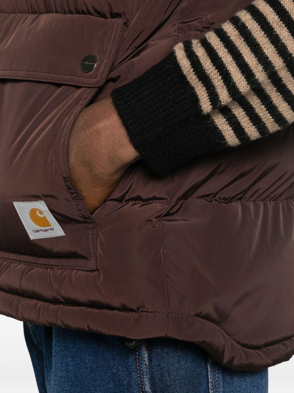 CARHARTT WIP Gilet imbottito marrone con tasche 