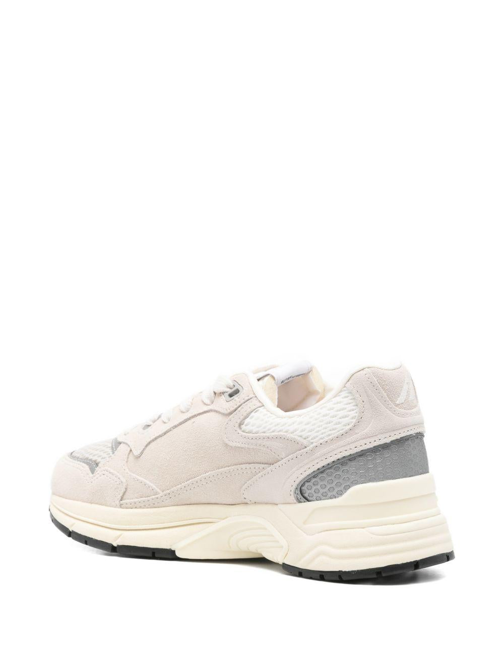 AUTRY Sneakers 'Hyperway' 