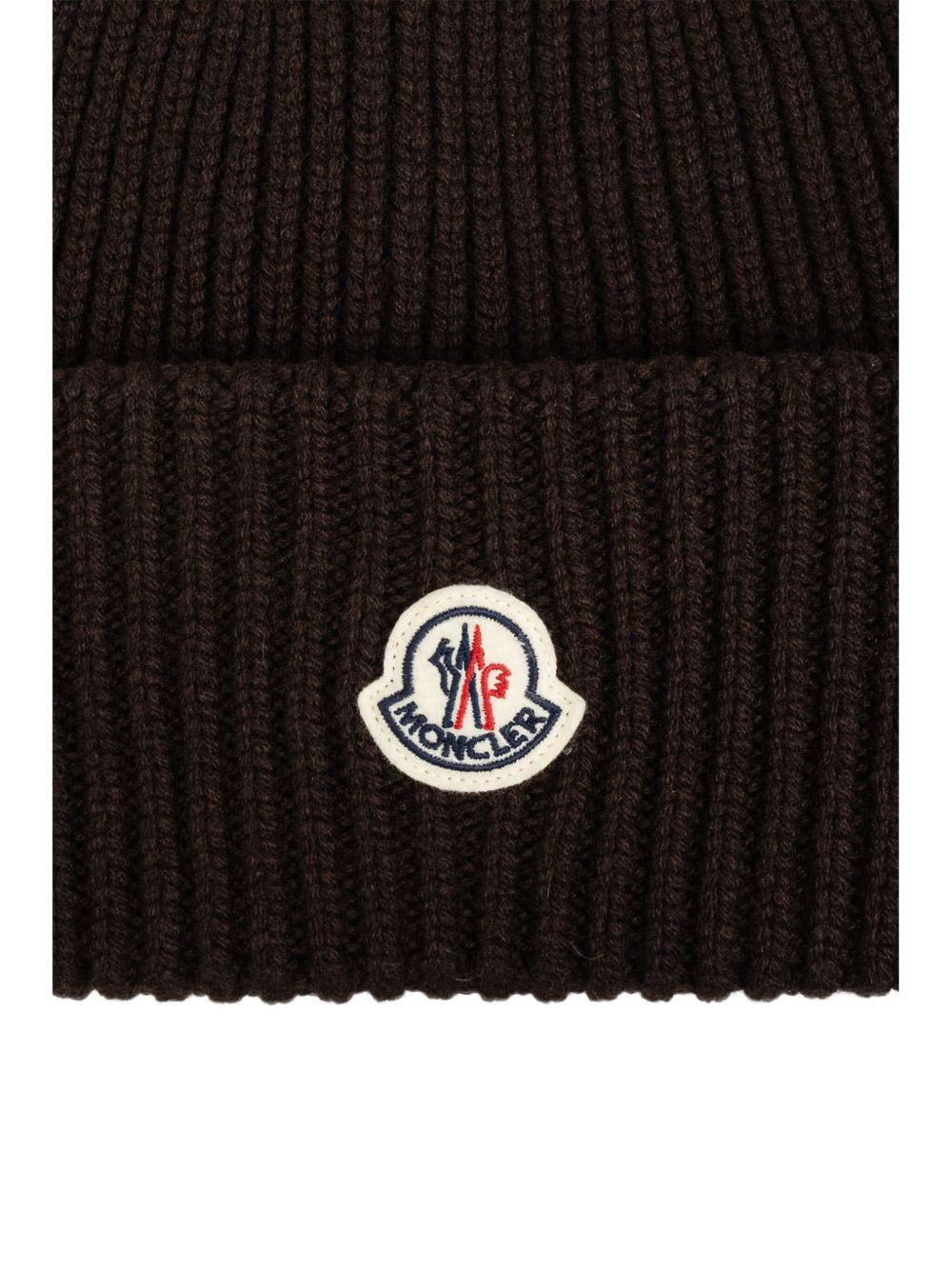 MONCLER Cappello con logo in lana e cashmere marrone 