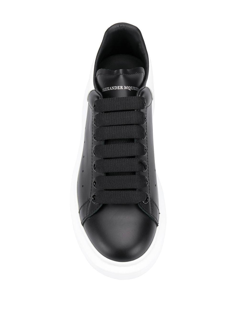 ALEXANDER McQUEEN Sneakers 'Oversize' in pelle nero e bianco 