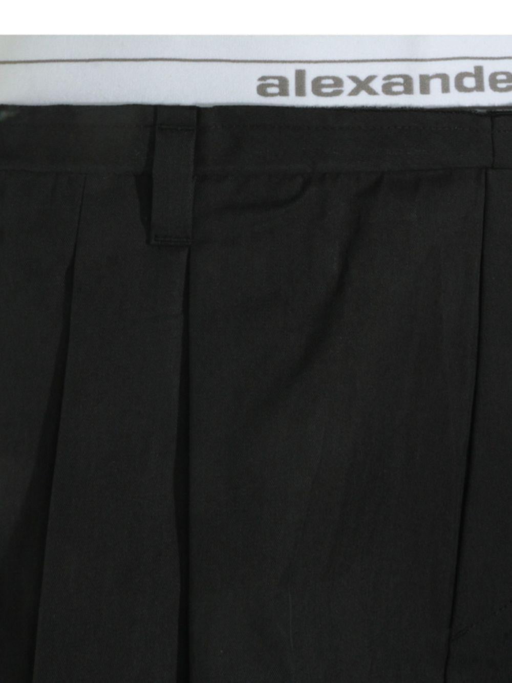 ALEXANDER WANG Pantaloncini plissettati neri in misto cotone con logo 