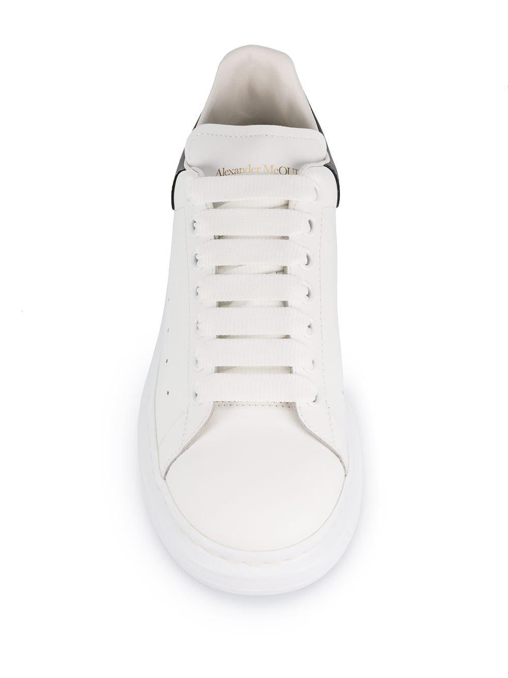 ALEXANDER McQUEEN Sneakers 'Oversize' in pelle bianca 