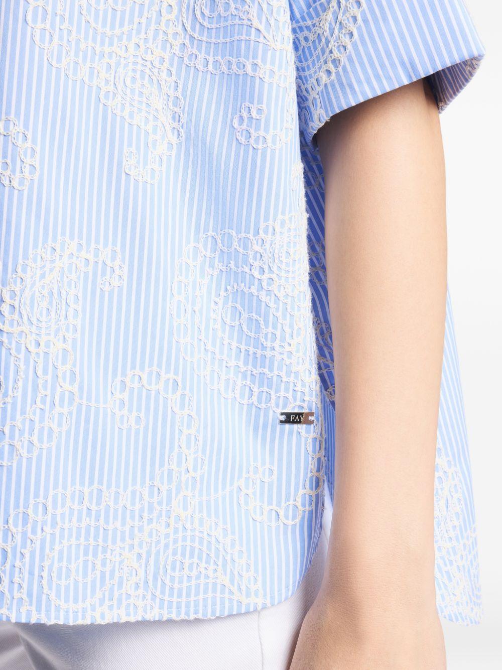 FAY Camicia in cotone a righe azzurre con ricami 