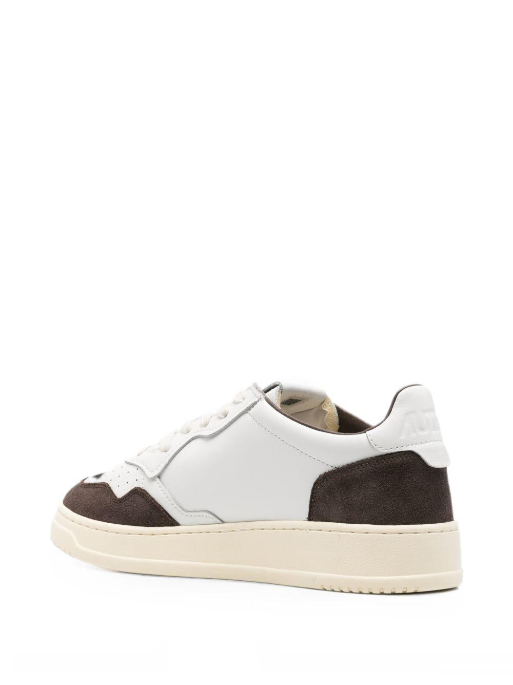 AUTRY Sneakers Medalist in pelle bianca e suede marrone 