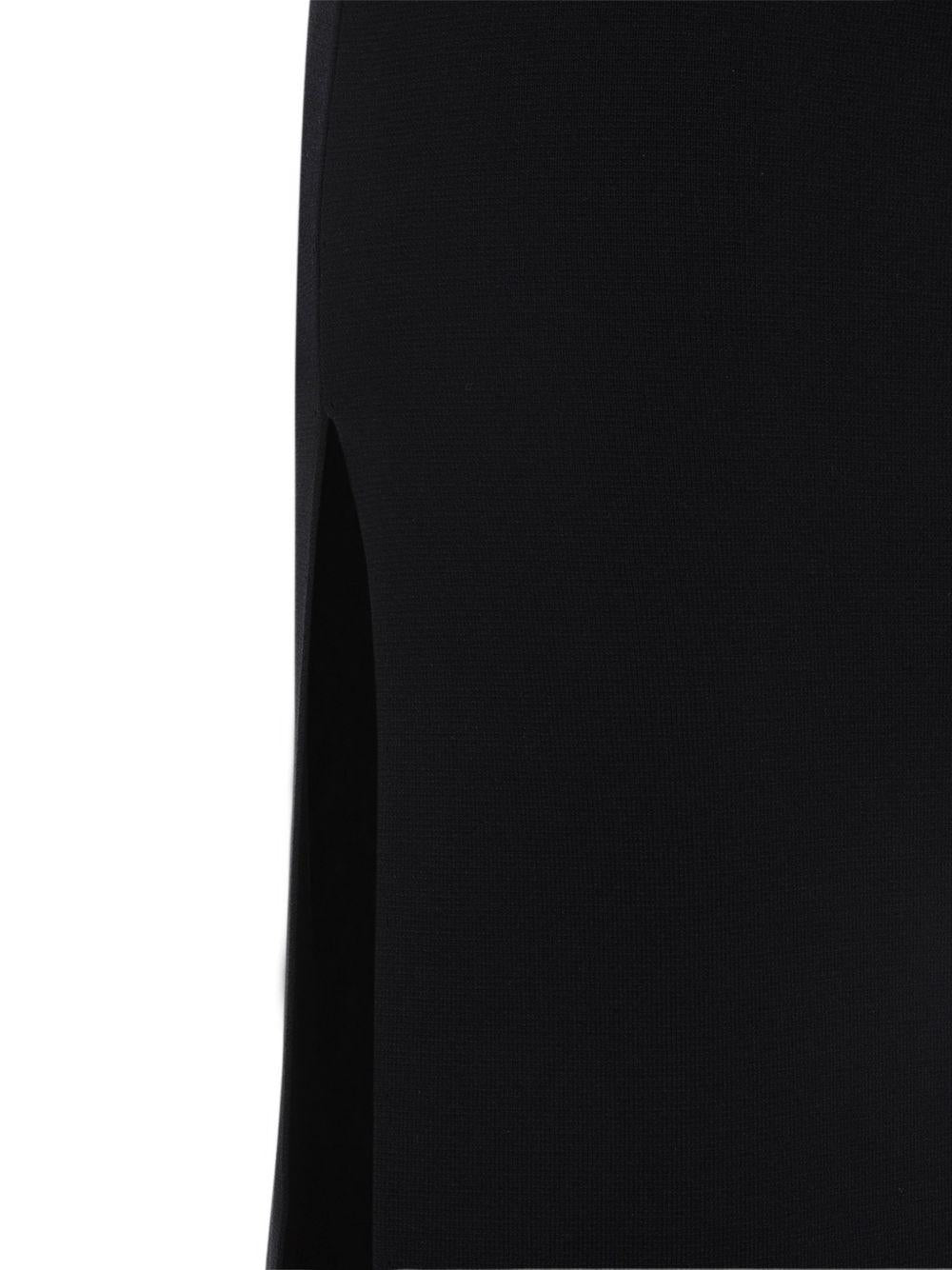 ELISABETTA FRANCHI Abito lungo nero monospalla con fibbia dorata 