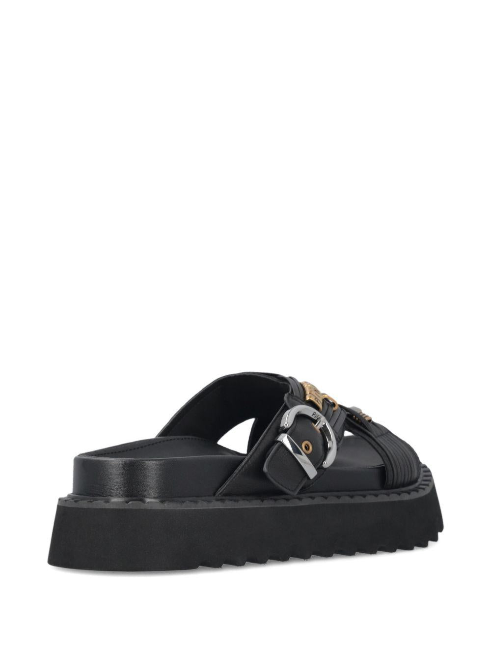 PINKO Ciabatte 'Kate' in pelle nera con borchie 