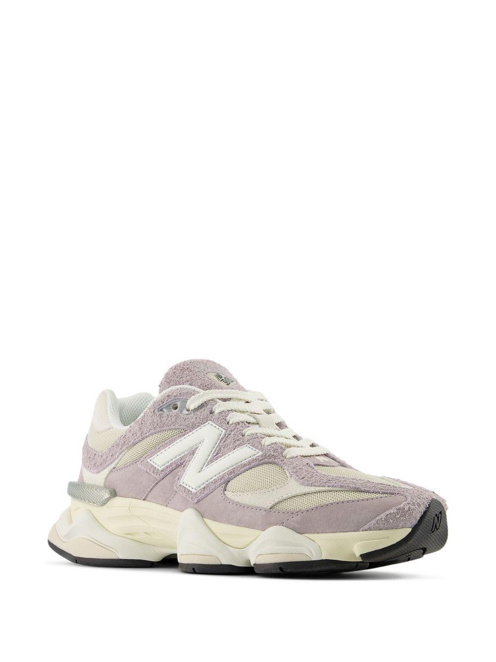 NEW BALANCE Sneakers 9060 in camoscio rosa 
