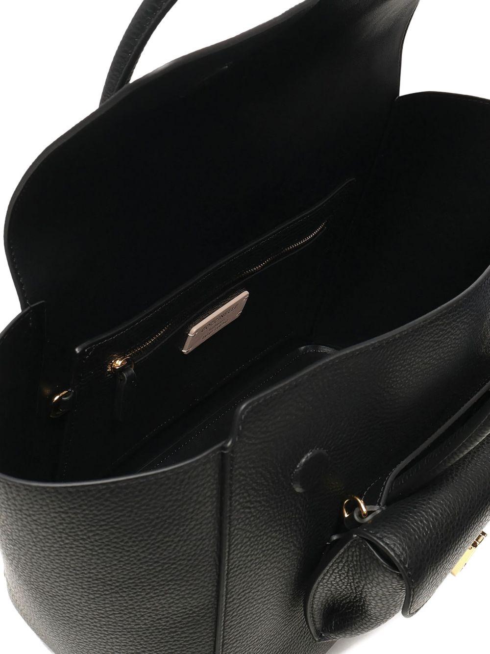 COCCINELLE Borsa in pelle nera con silhouette a trapezio 