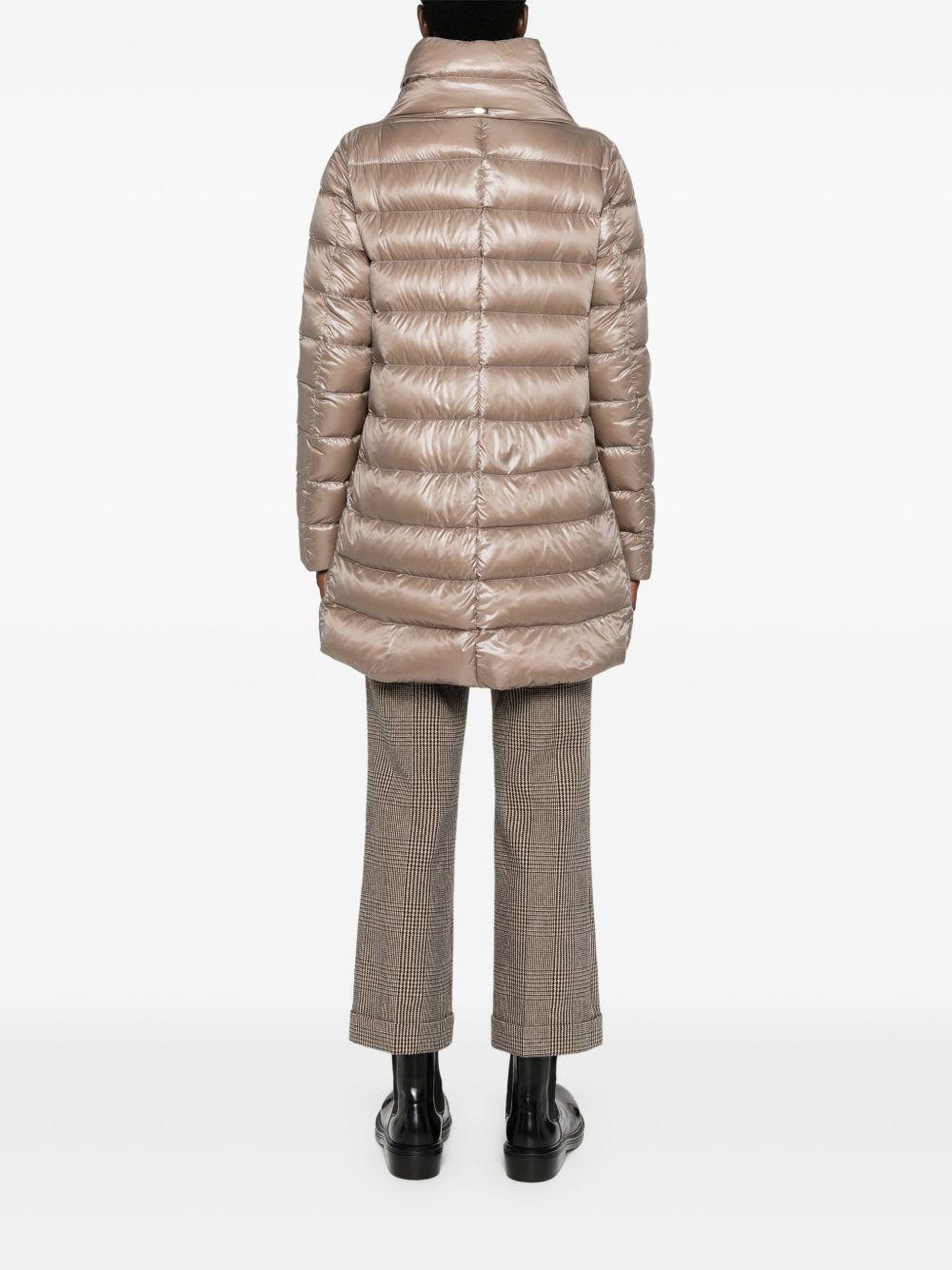 HERNO Piumino midi beige a collo alto oversize 