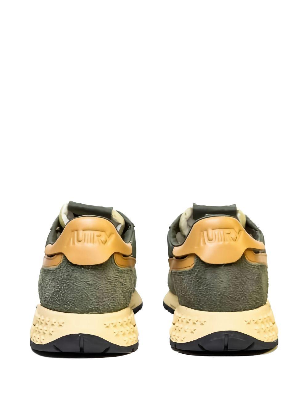 AUTRY Sneakers Rellwind in suede kaki 