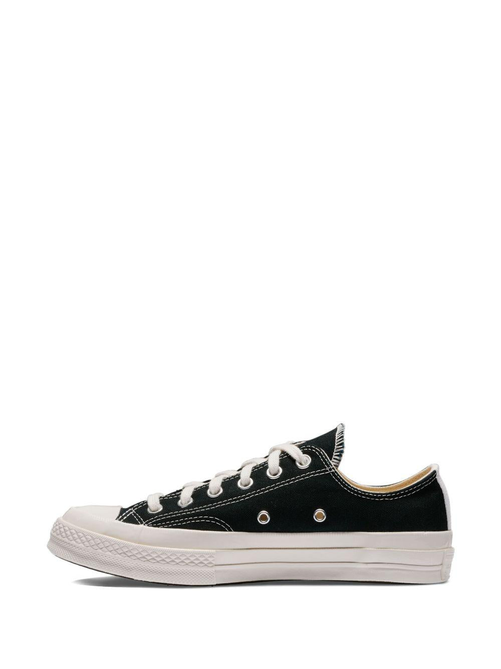 COMME DES GARCONS PLAY Sneakers con cuore in cotone nero 