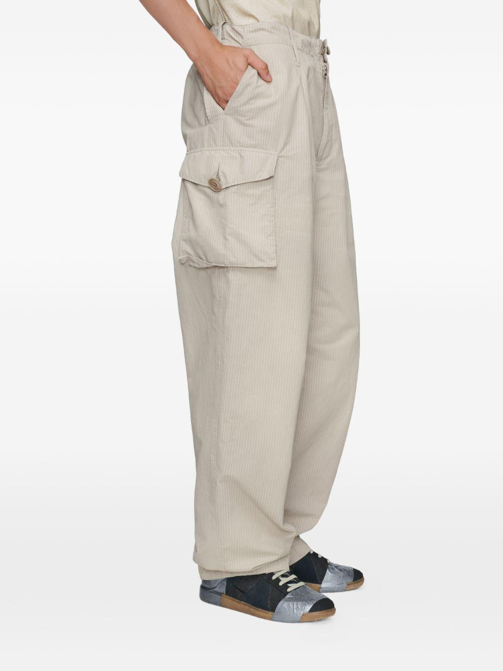 MAISON MARGIELA Pantaloni cargo con coulisse sul fondo 