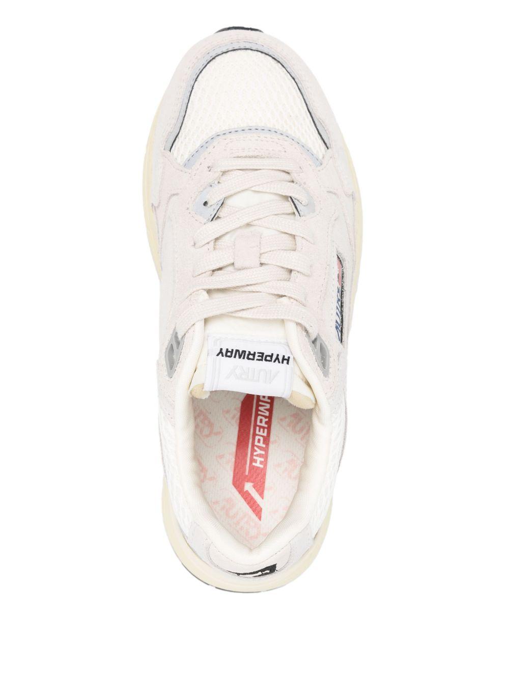 AUTRY Sneakers 'Hyperway Low' argento e nero 