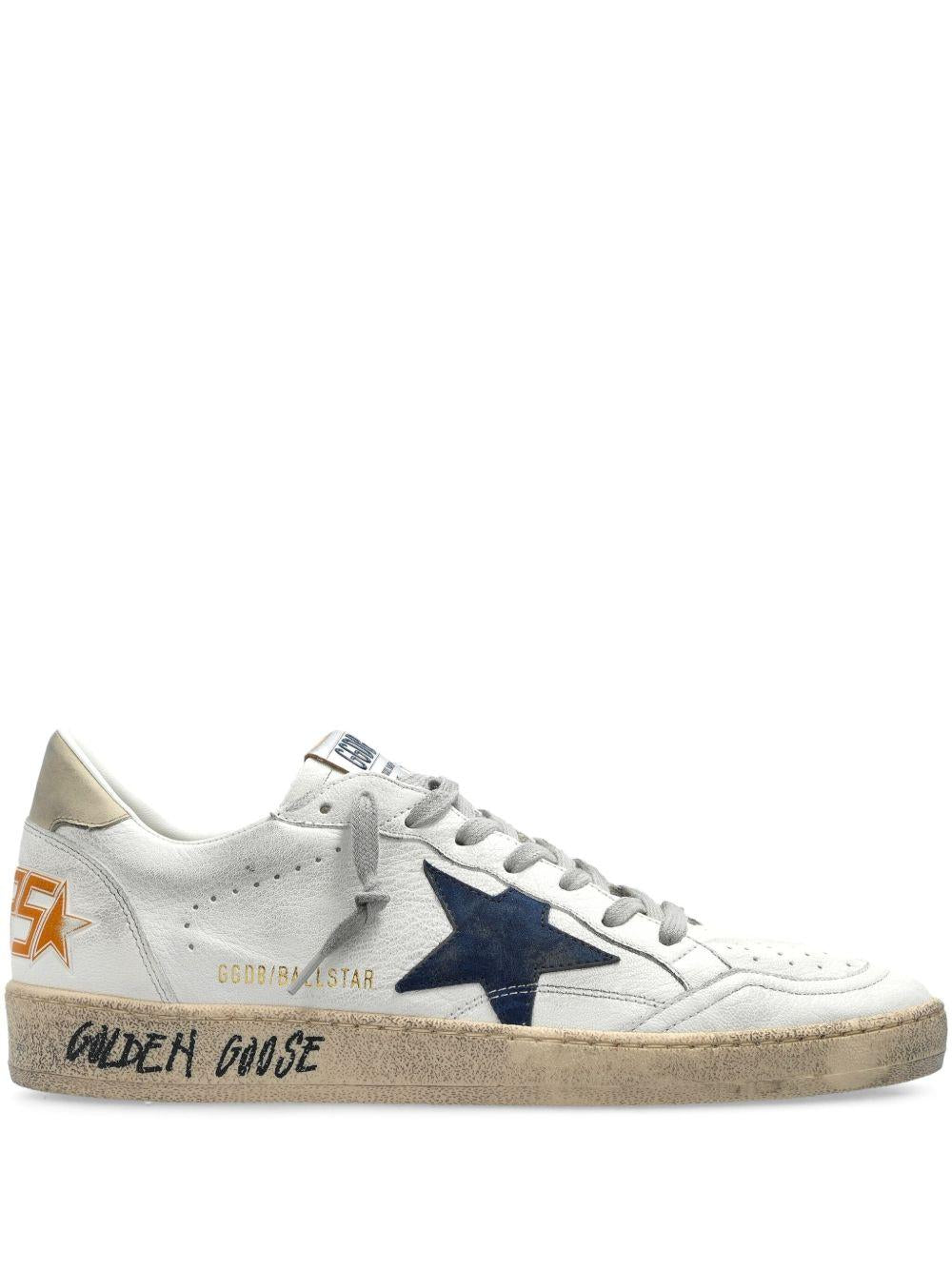 GOLDEN GOOSE Sneakers 'Ball Star' in pelle bianca con stella laterale in suede blu 