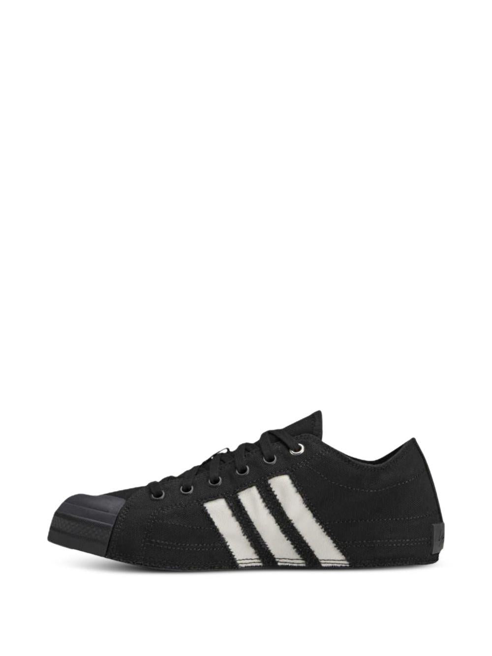 Y3 Sneakers Nissa Lo nere con dettagli a righe 
