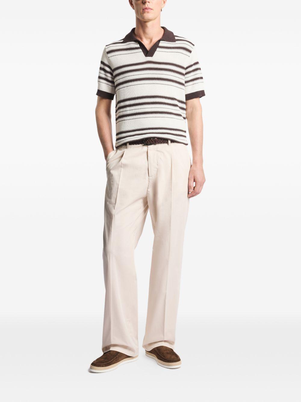 FAY Polo in maglia bianca e marrone a righe con scollo a V 