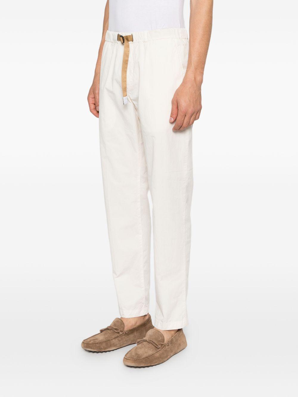 WHITE SAND Pantaloni in cotone bianco con cintura marrone 