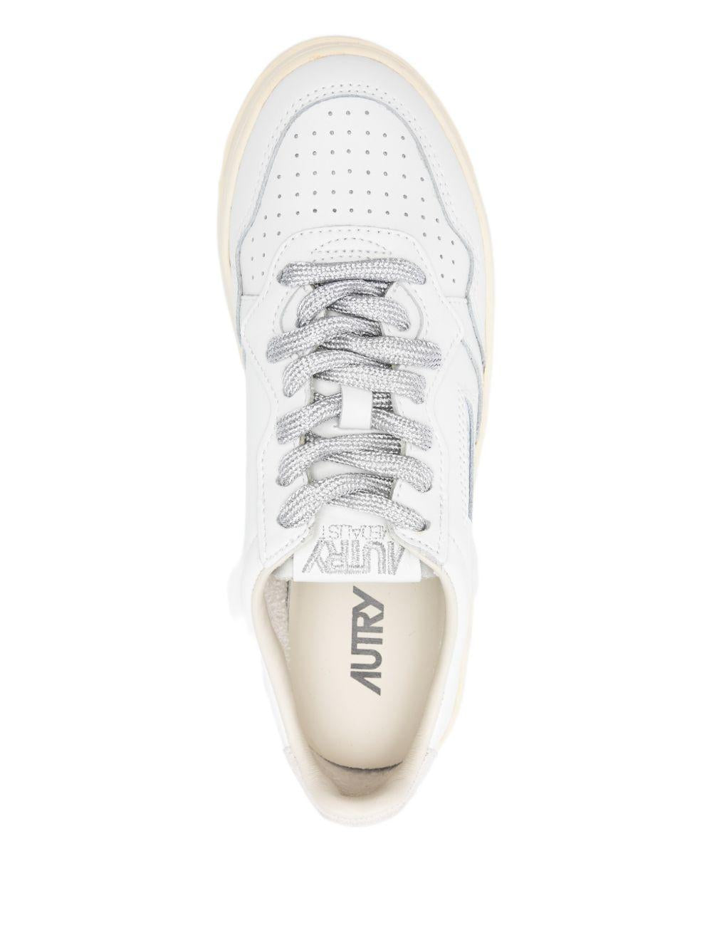 AUTRY Sneakers 'Medalist' Platform 