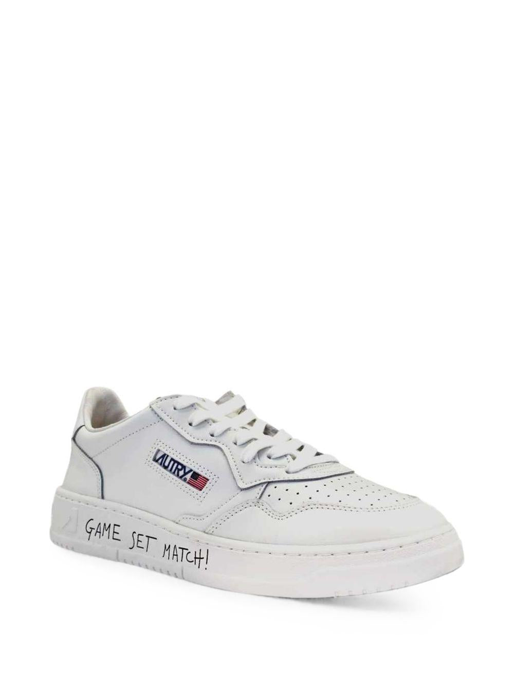 AUTRY Sneakers Medalist con lettering in pelle bianca 