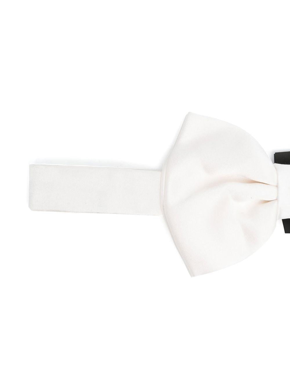 CORNELIANI Papillon in seta bianco 