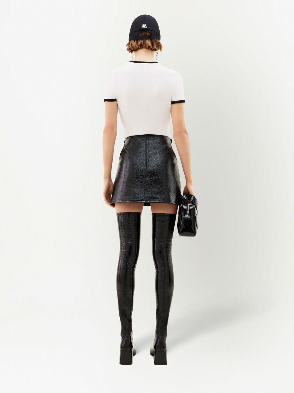 COURREGES T-shirt in cotone con bordo a constrasto con logo 