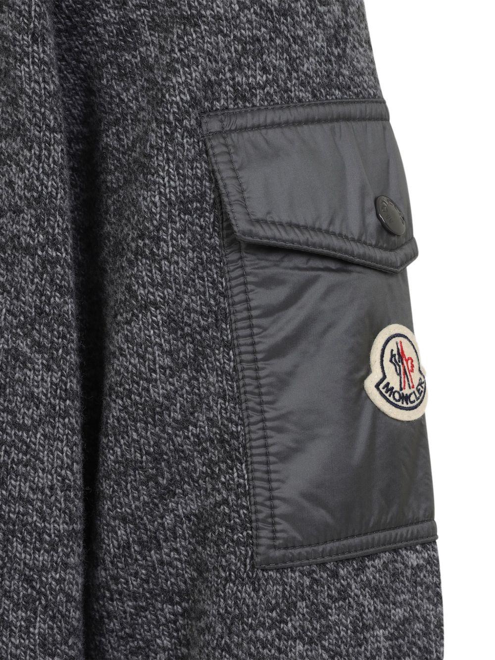 MONCLER Maglione girocollo con tasca 