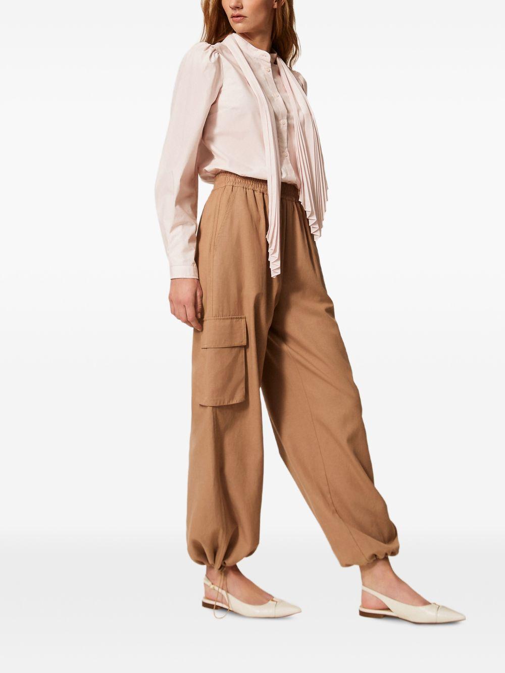 TWINSET Pantaloni cargo morbili color cammello con tasche laterali 
