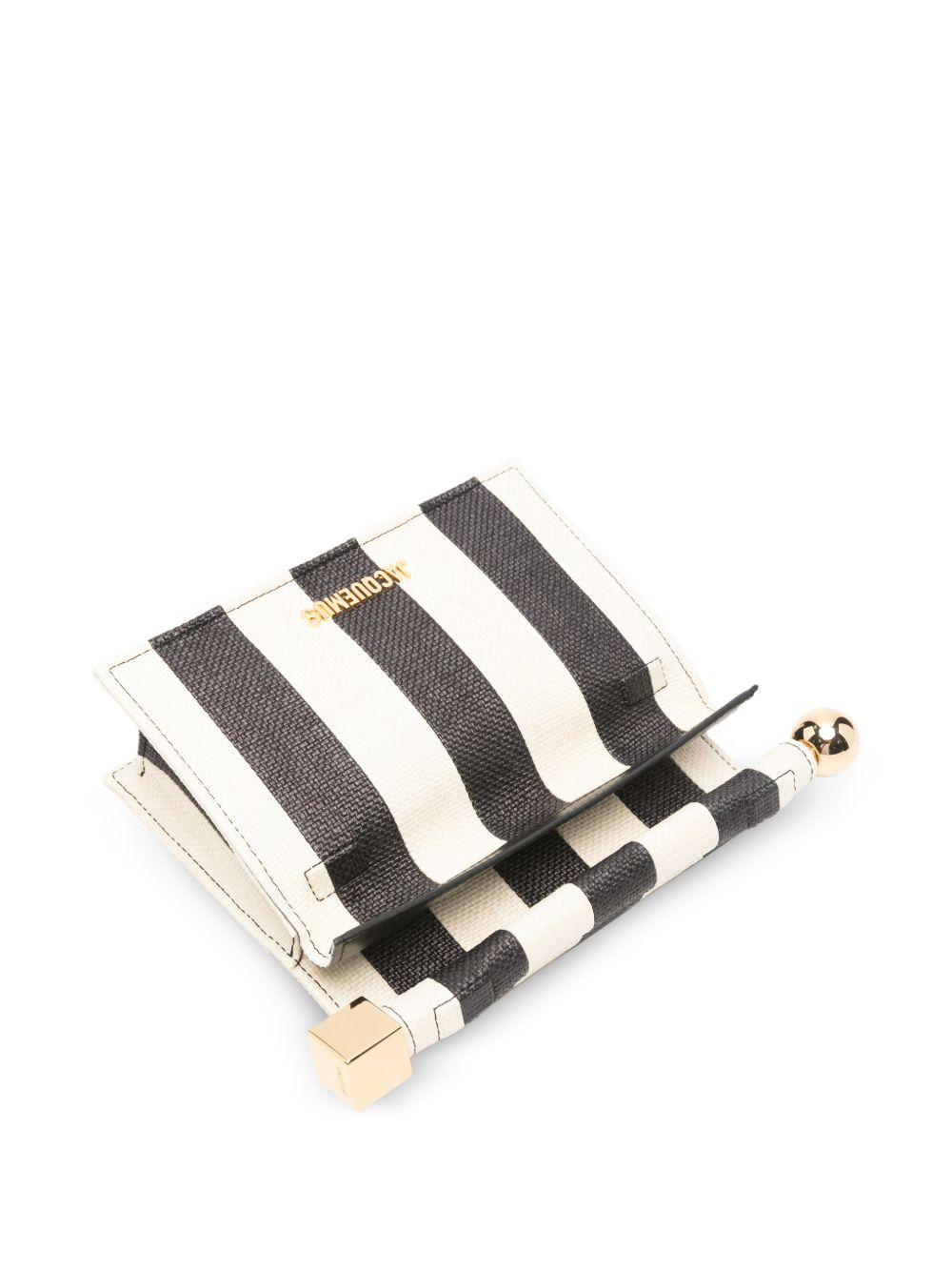 JACQUEMUS Clutch bag 'Le Petite Pochette Ronde Carré' 