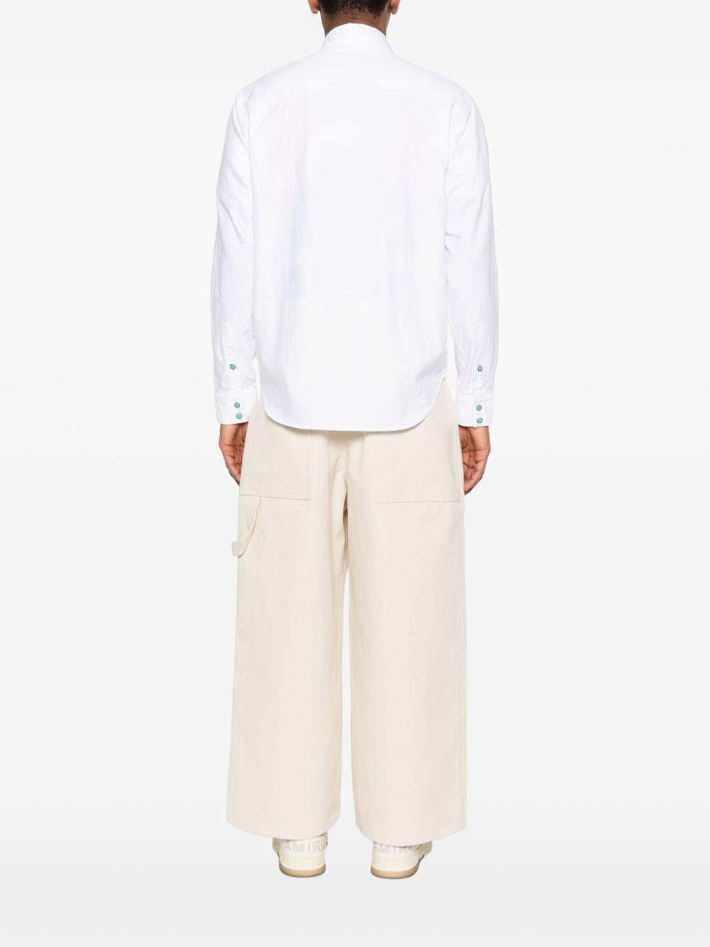CHESAPEAKES Camicia bianca con tasche e bottoni celesti 