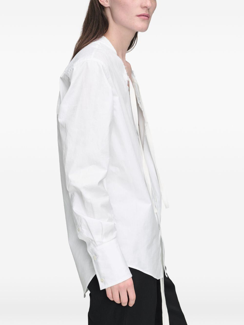 MAISON MARGIELA Camicia bianca con tagli cut e scollo a V 
