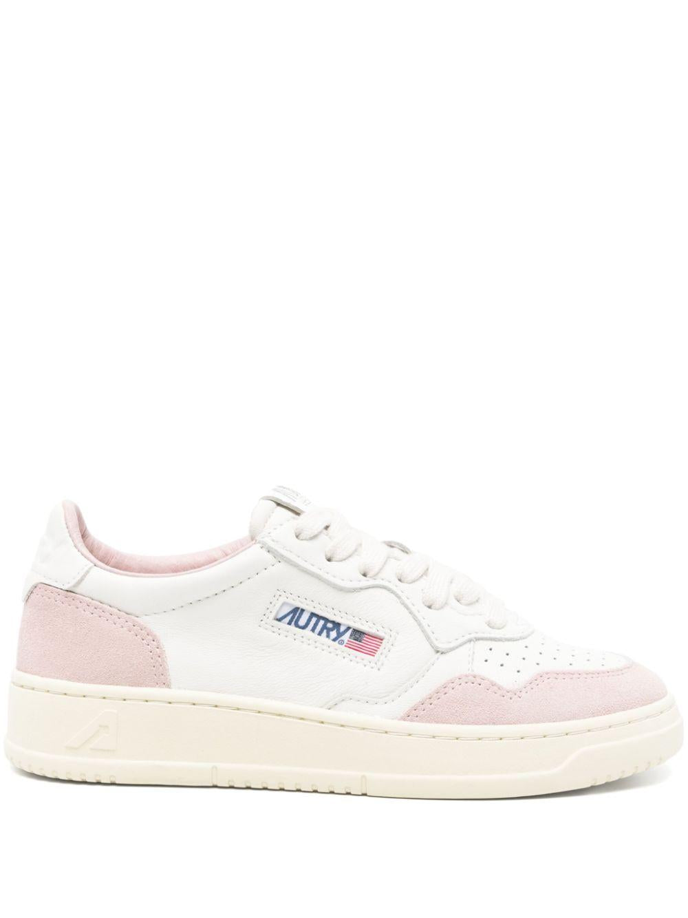 AUTRY Sneakers 'Medalist Low' in pelle con inserti in camoscio 