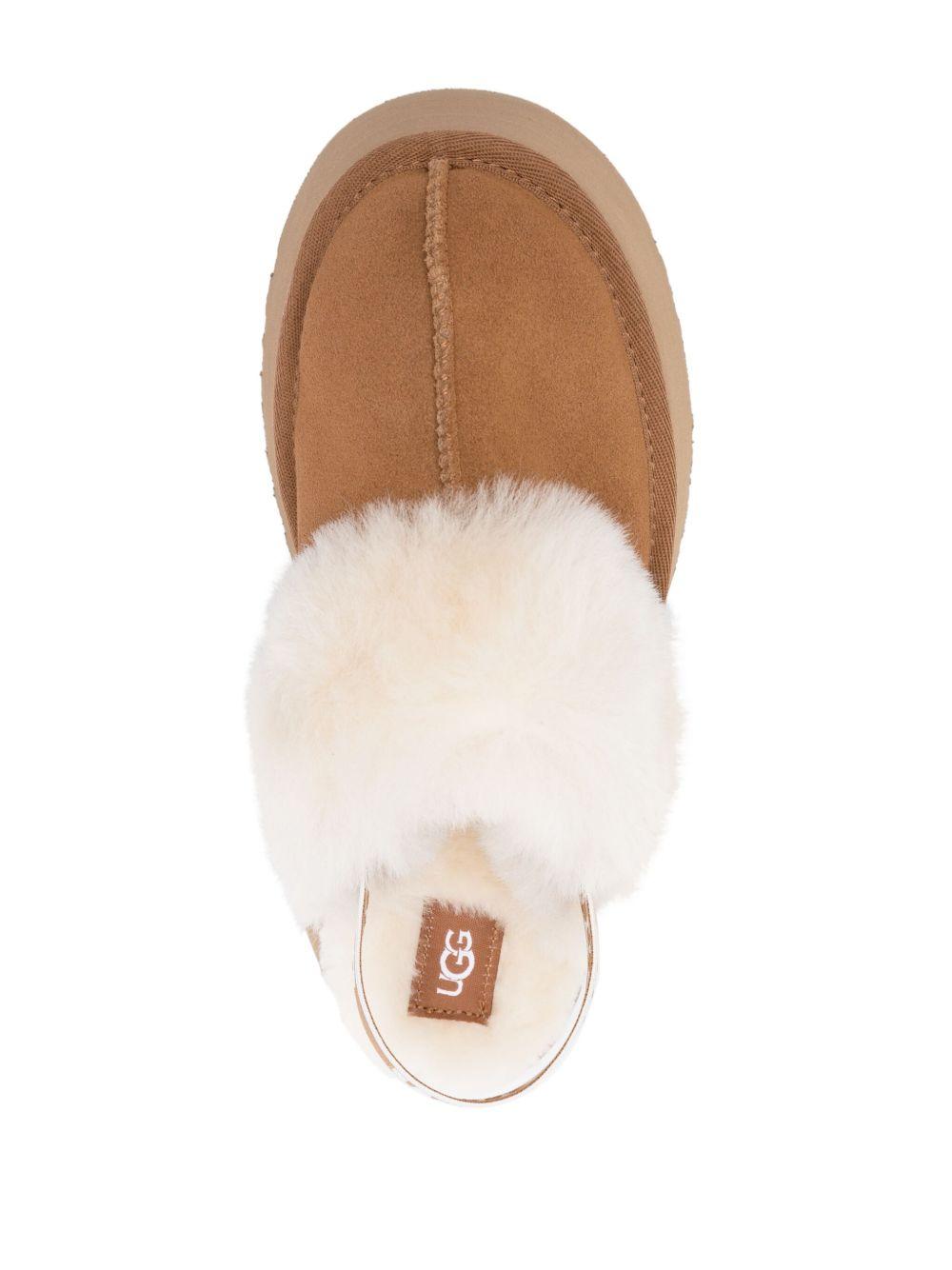 UGG Sabot realizzate in pelle color cammello con pelliccia sintetica e elastico posteriore 