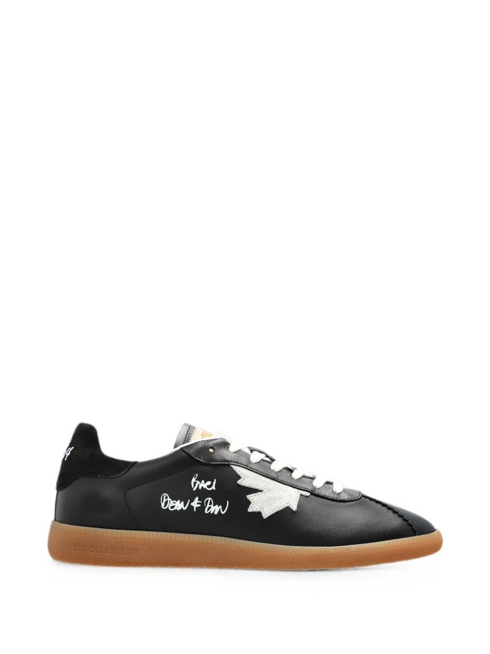 DSQUARED2 Sneakers nere in pelle con lacci bianchi 