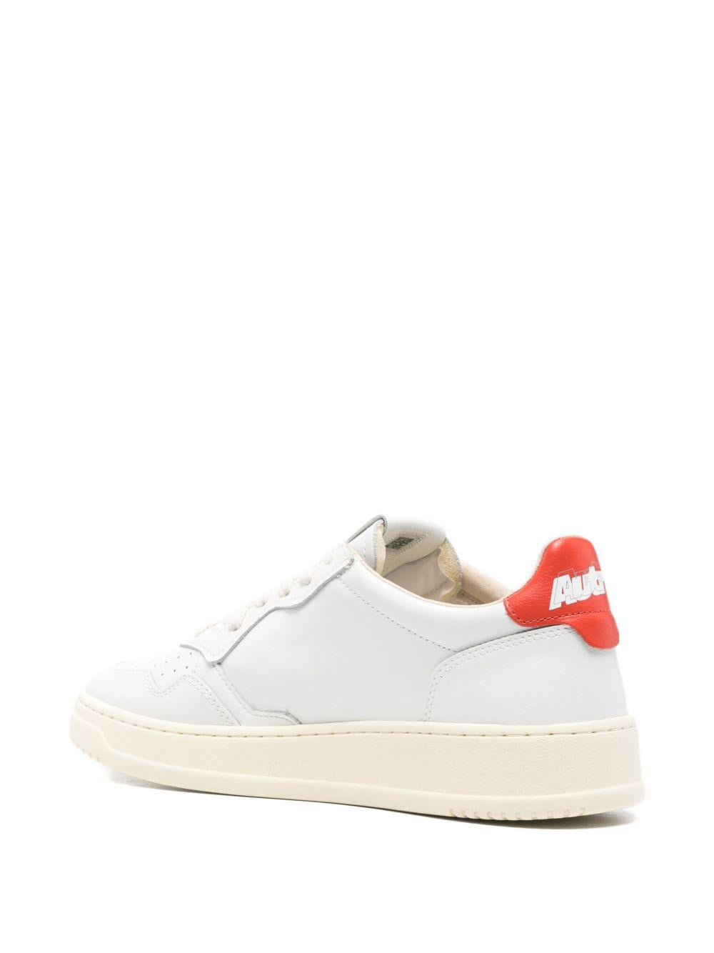 AUTRY Sneaker 'Medalist' in pelle 