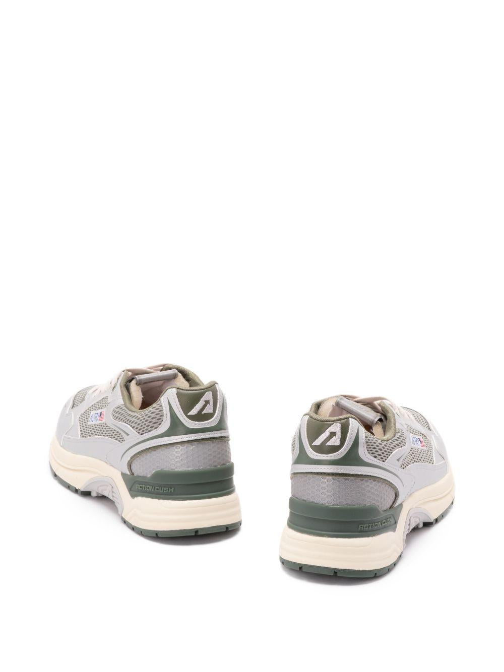 AUTRY Sneakers 'Hyperway Low Man' 