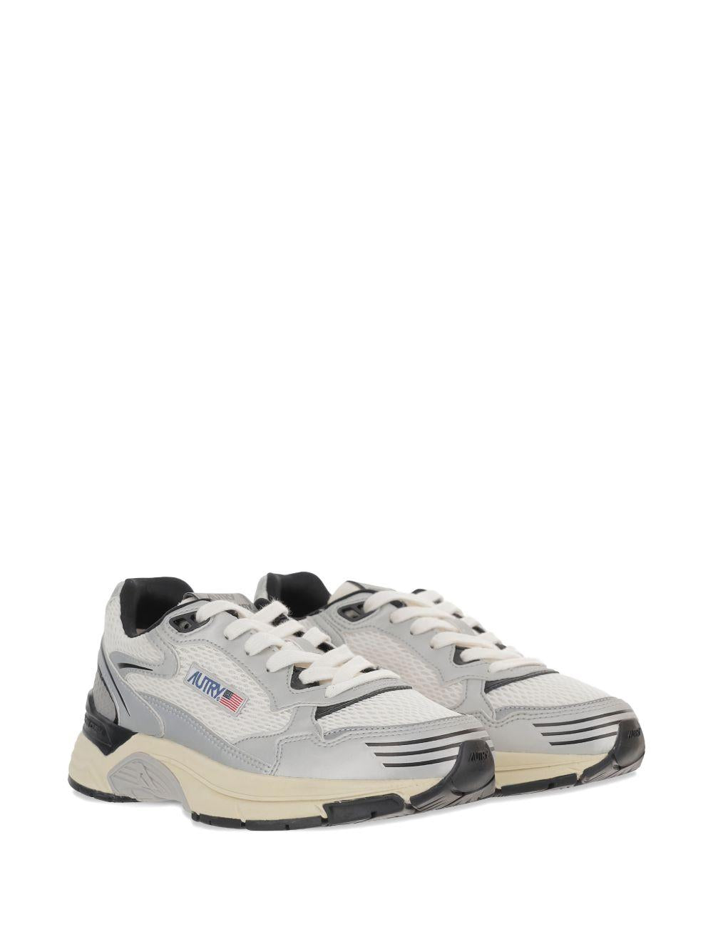 AUTRY Sneakers 'Hyperway' 