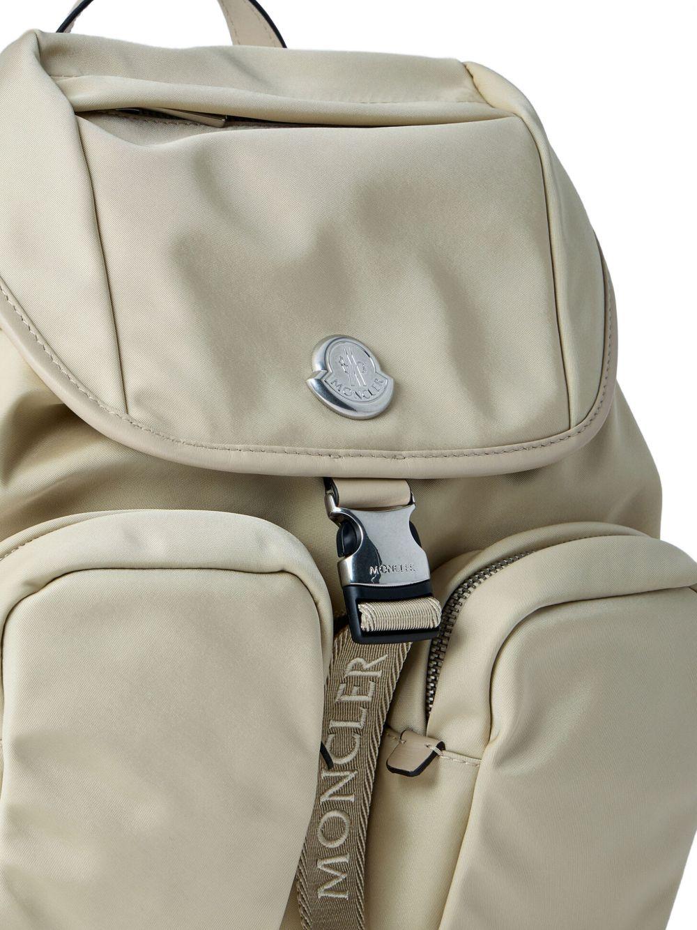 MONCLER Zainetto con tasche beige e logo 