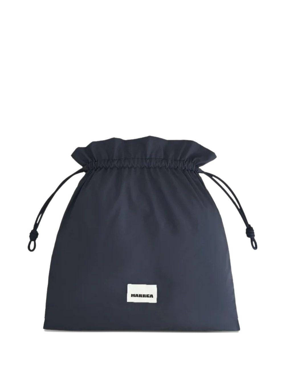 MARREA Borsa a mano nera con texture intrecciato 