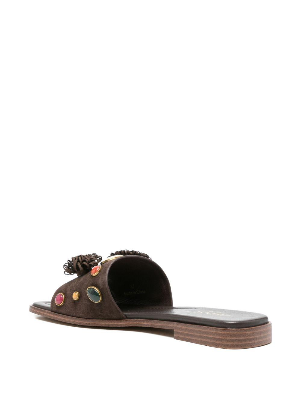 TWINSET Ciabatte in pelle marrone con pietre applicate 