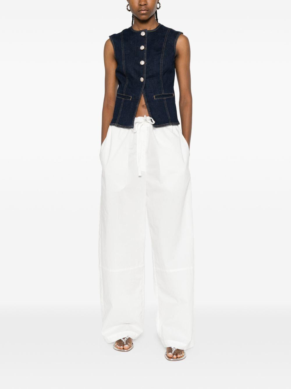 LIUJO Gilet nero di jeans con rifiniture in cuciture bianche 