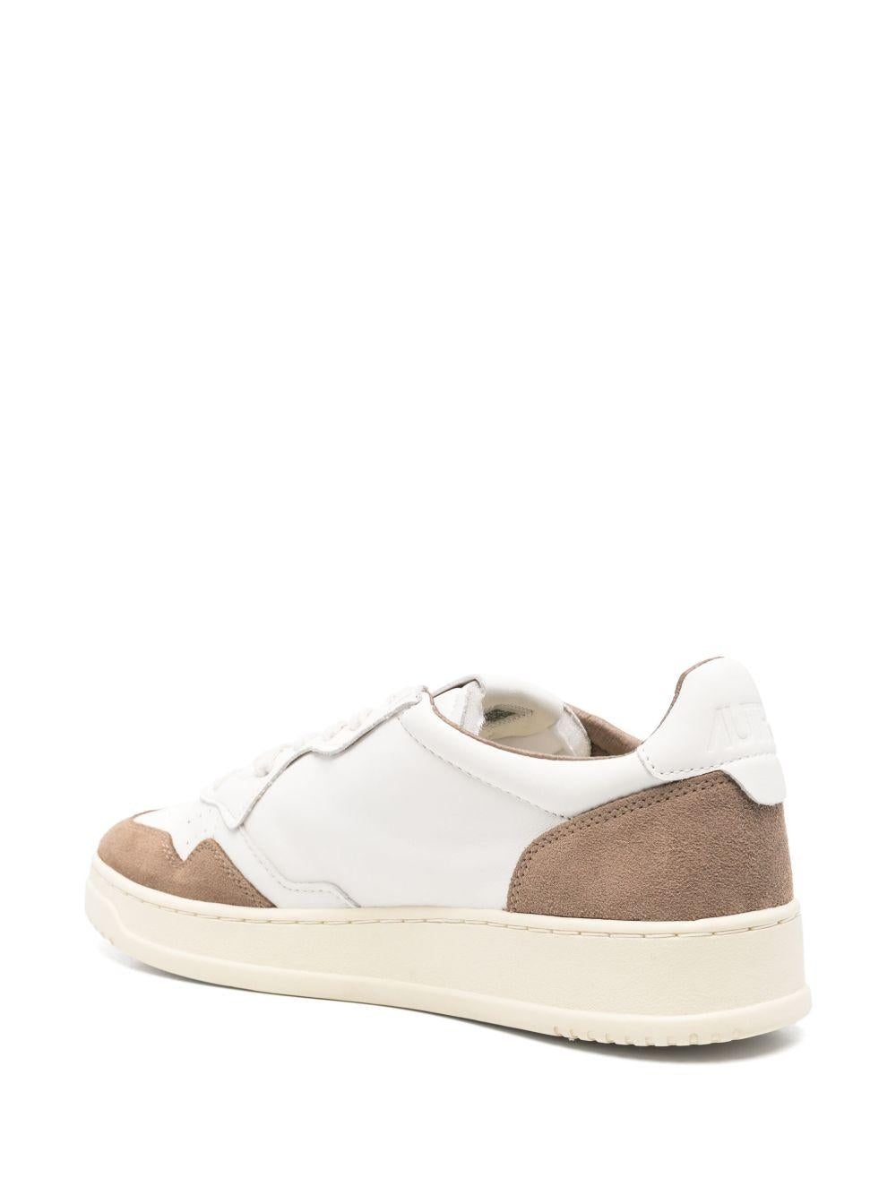 AUTRY Sneakers 'Medalist' in pelle bianca e camoscio marrone 