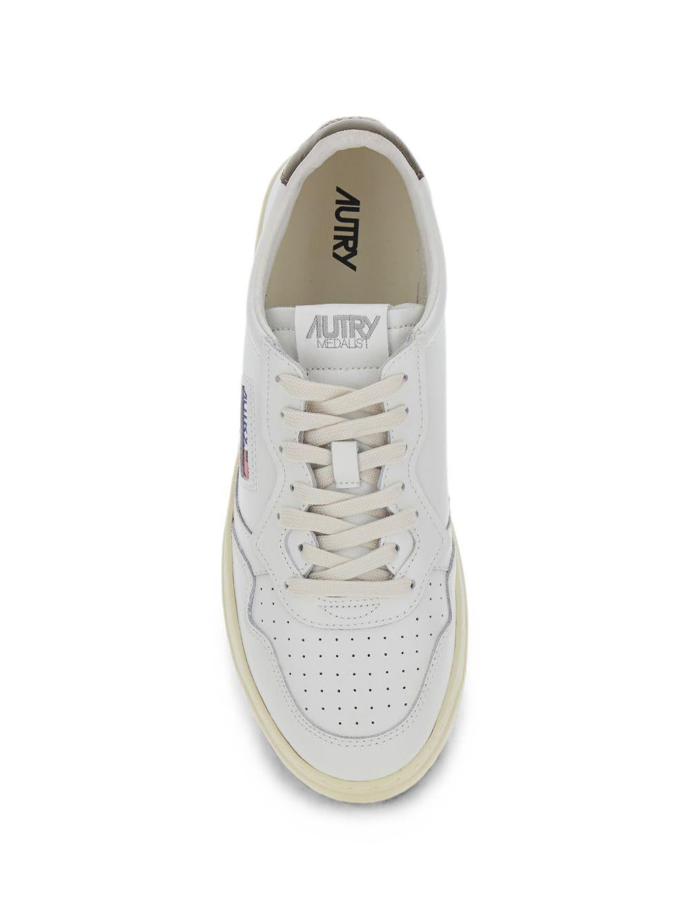 AUTRY Sneakers 'Medalist Low' 