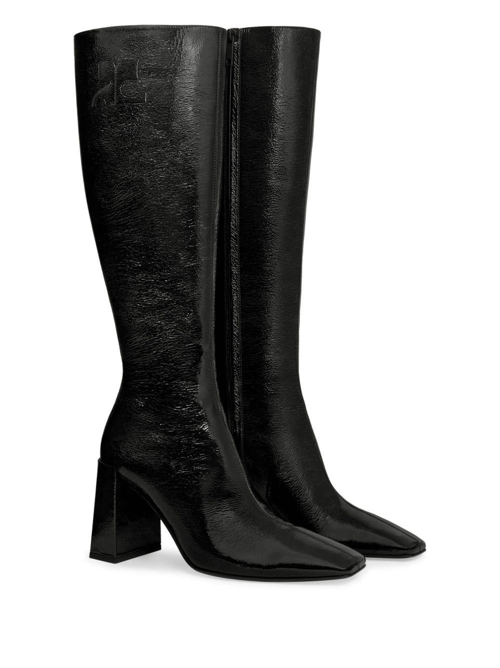 COURREGES Stivale in pelle con tacco nero 