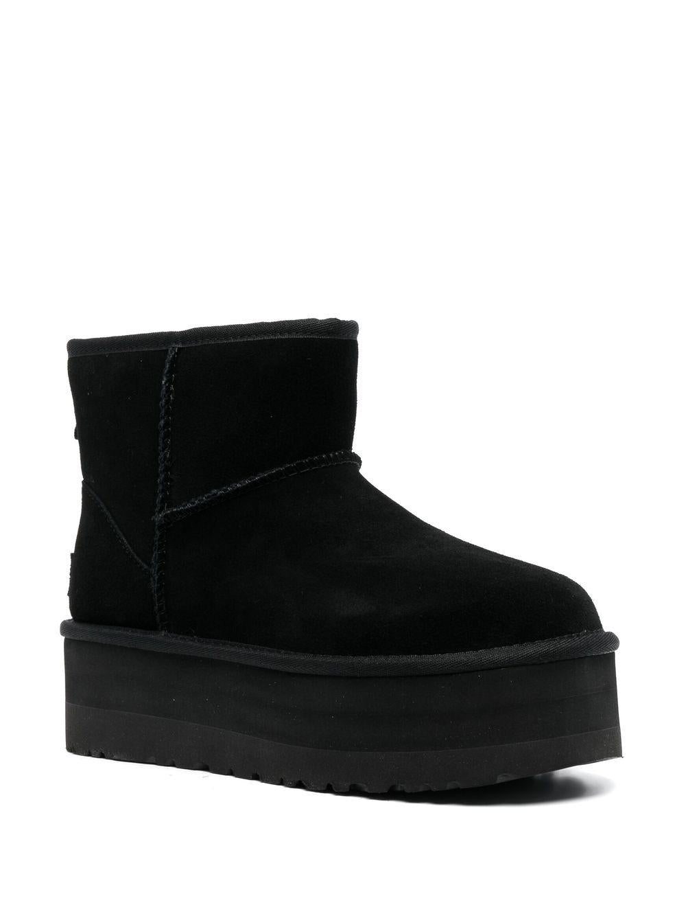 UGG Stivaletti 'Classic Mini Platform'  neri 