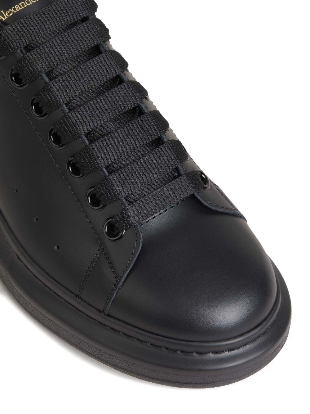 ALEXANDER McQUEEN Sneakers 'Oversize' in pelle nera 