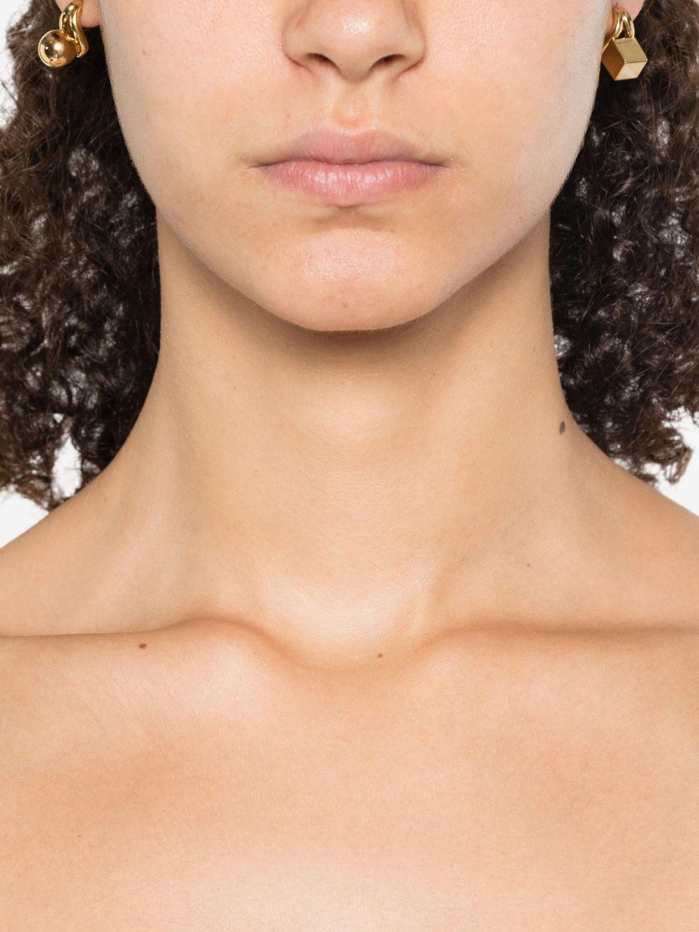 JACQUEMUS Orecchini a perno 'Nodo' 