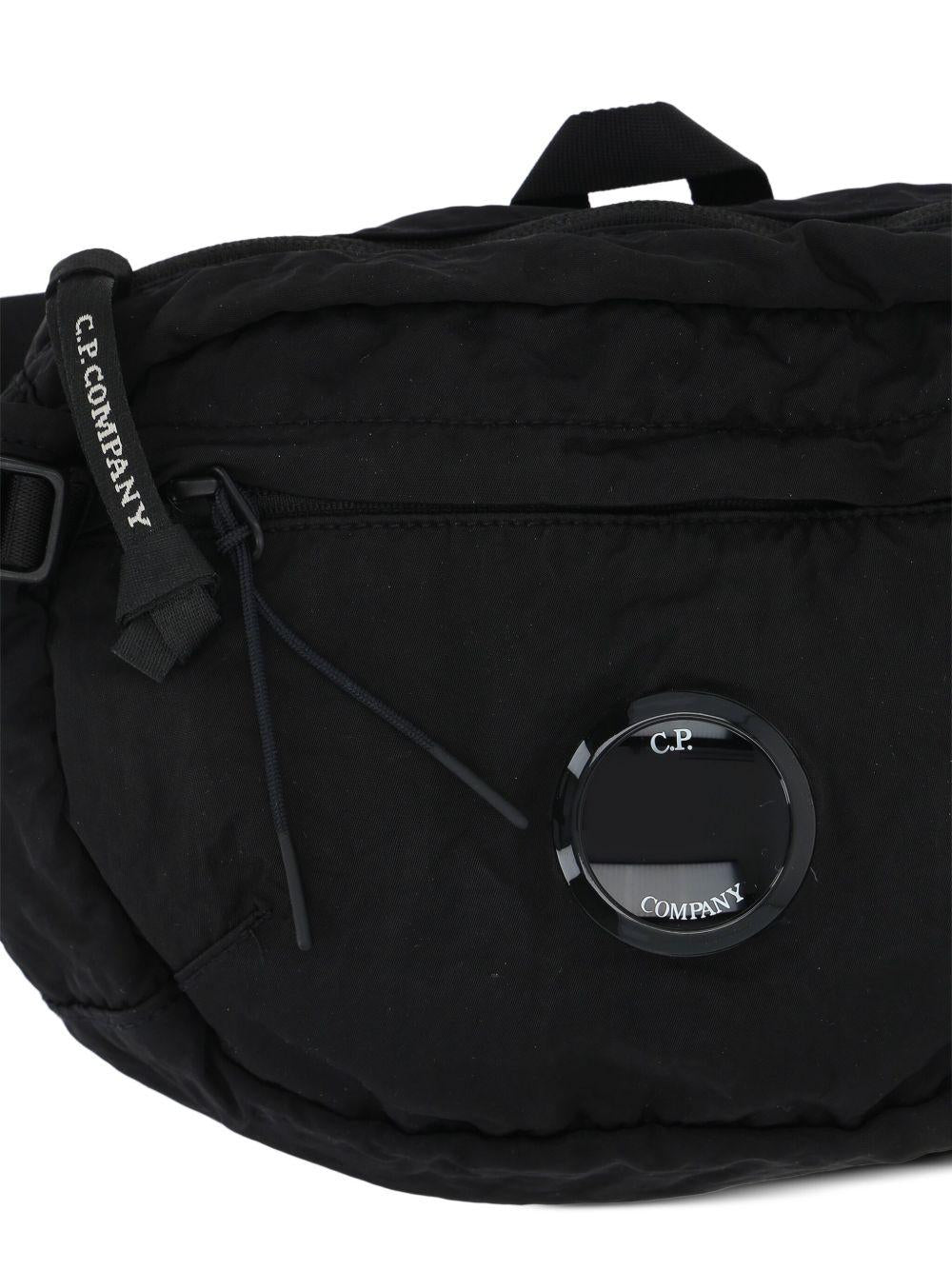 CP COMPANY Marsupio a spalla nero con applicazione logo 