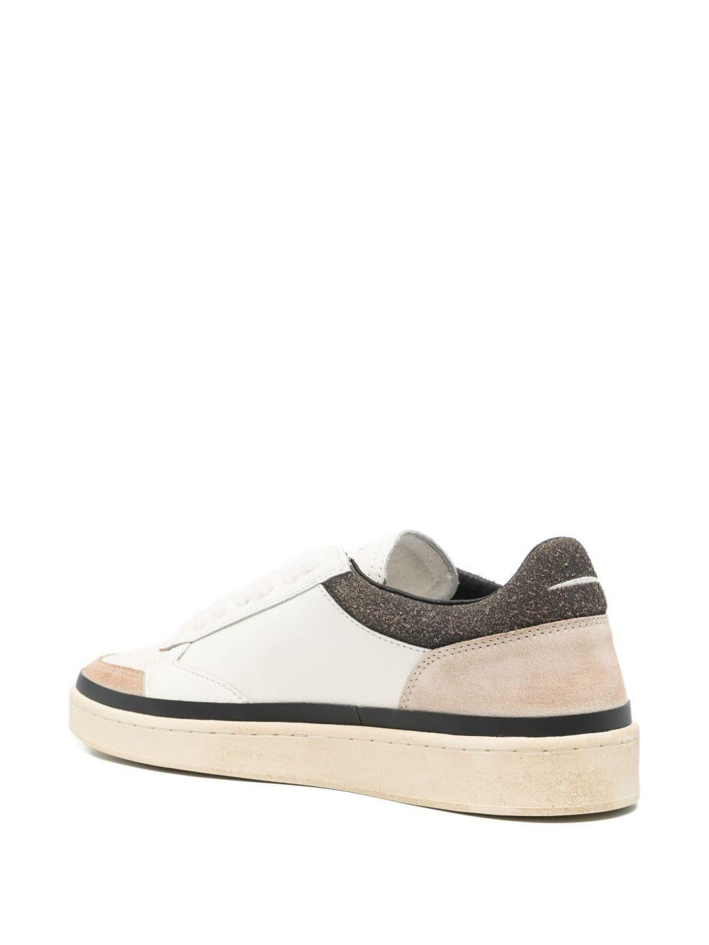 GHOUD Sneakers 'Pads' in pelle bianca e marrone 