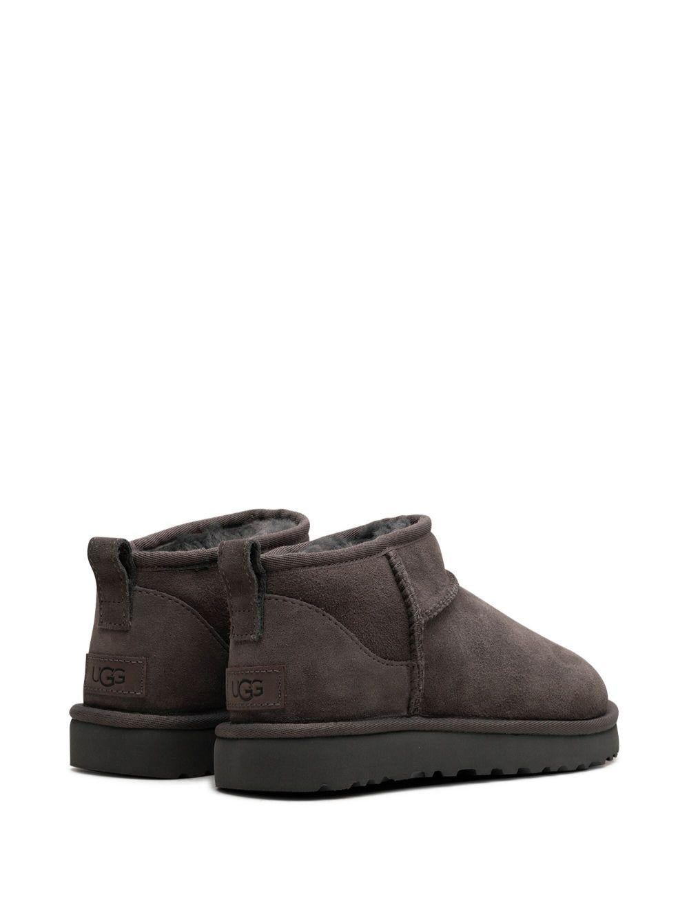 UGG Stivaletti 'Classic Ultra Mini' grigi 